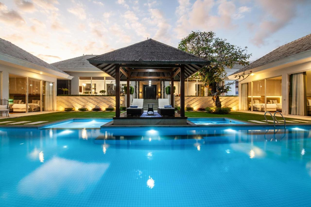 Cliff Front Luxury Villa 4 Bedroom At Pandawa Beach ウンガサン エクステリア 写真